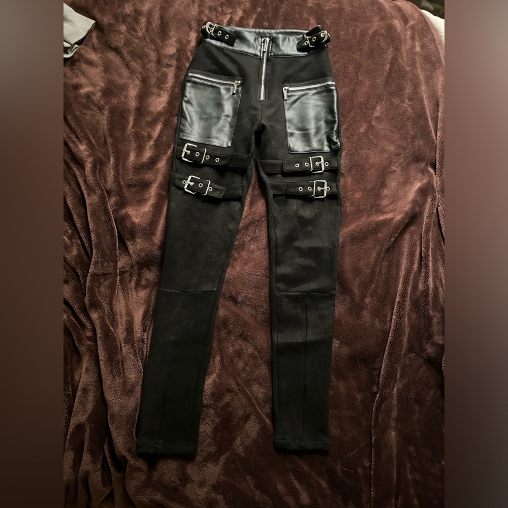 Manière De Voir Buckle Detail Pants - Black Faux Leather & Suede (UK size 6)